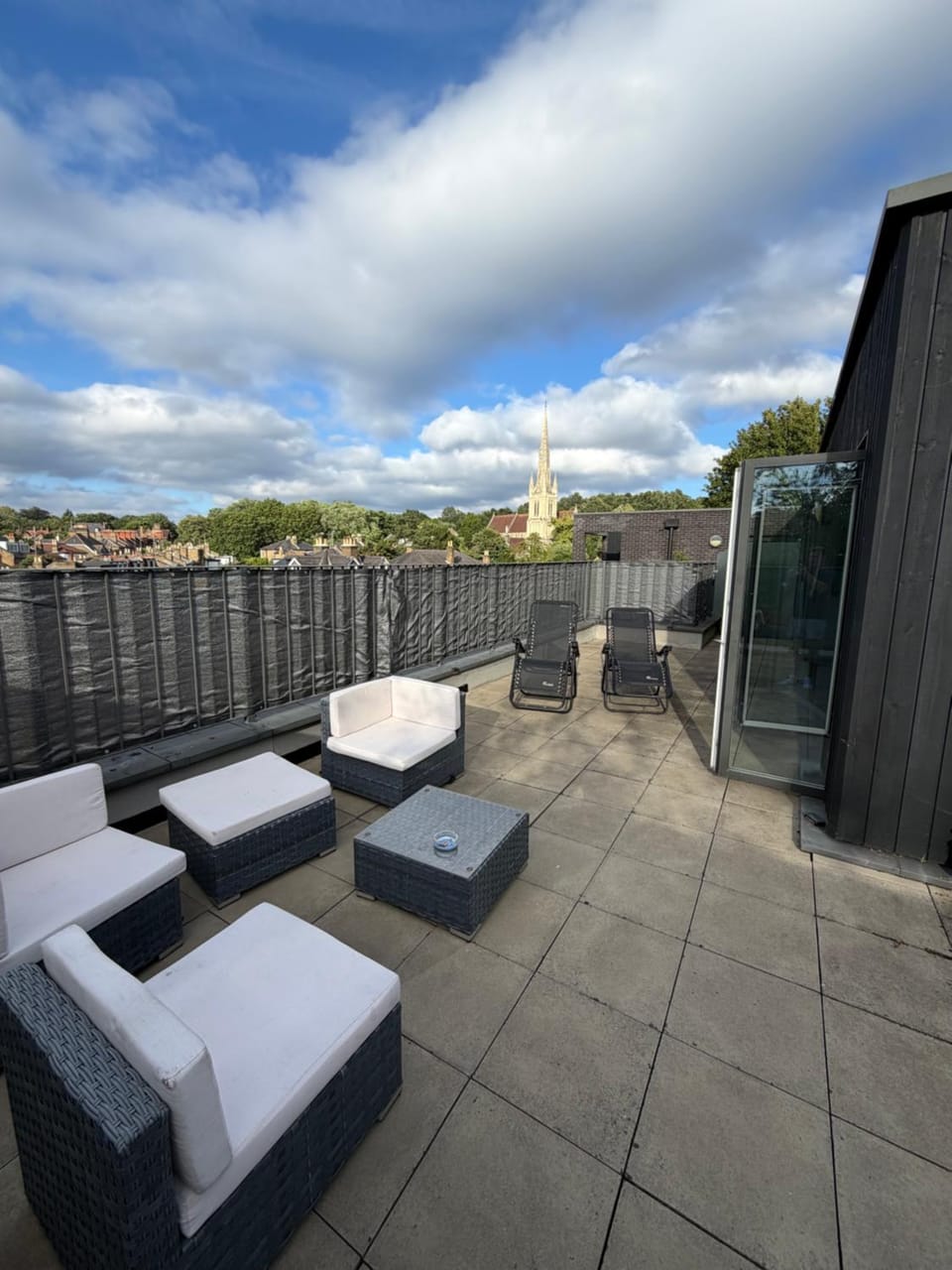 Egleton House Apartment in London Borough of Richmond upon Thames