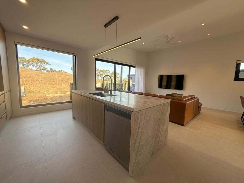 The Alpine Collective - Ridgeline Country House in Jindabyne