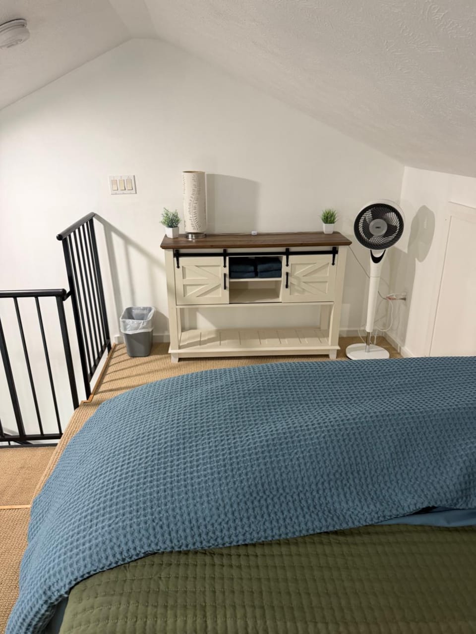 Cozy Creek Retreat Apartment in Allegheny River