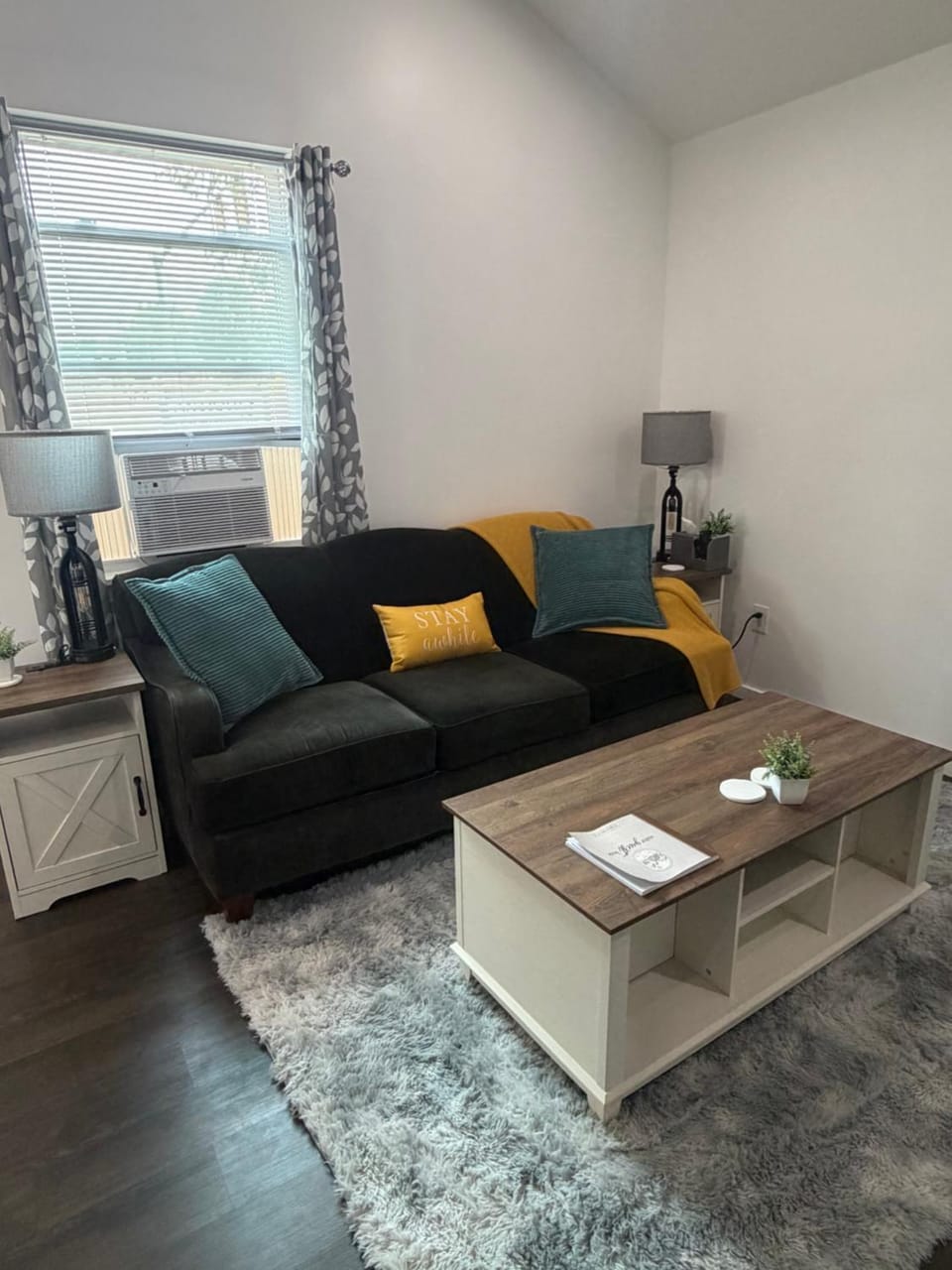 Cozy Creek Retreat Apartment in Allegheny River