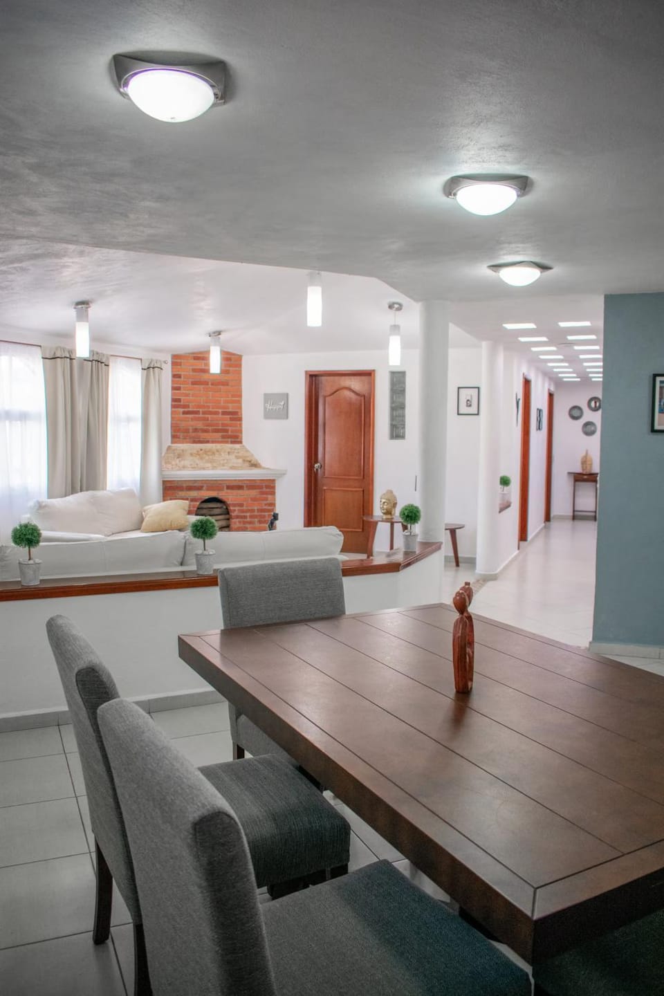 Depa Amplio cerca Aeropuerto de Toluca Compartir Guardar Apartment in Toluca