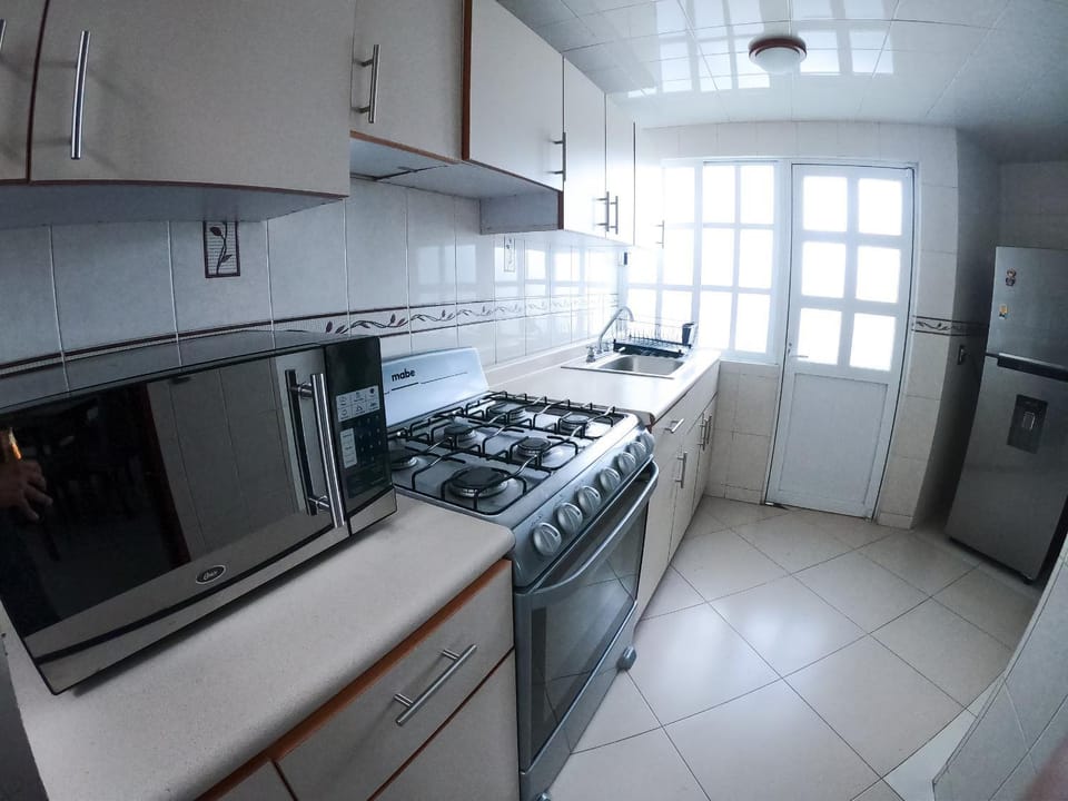 Depa Amplio cerca Aeropuerto de Toluca Compartir Guardar Apartment in Toluca
