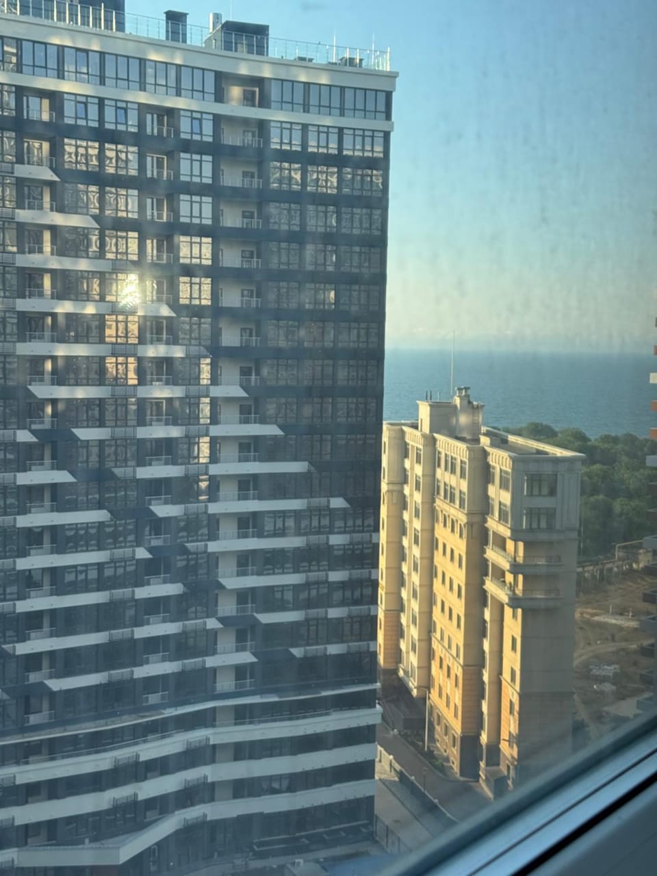 Аркадия ЖК АТМОСФЕРА , Паркинг , море , терраса,14 этаж Apartment in Odessa