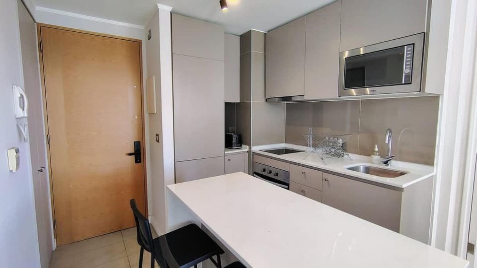 Austral-Home Luminous in front of Plaza Egana Apartment in Las Condes
