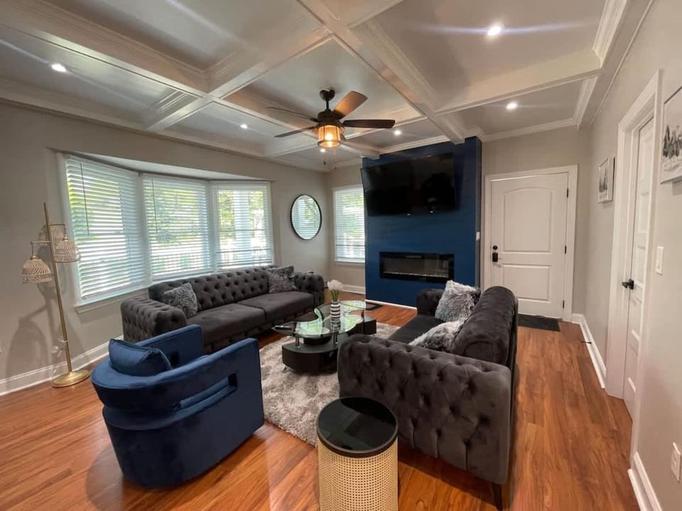 Luxury Lake Duplex Mins From downtown Gainesville House in Gainesville