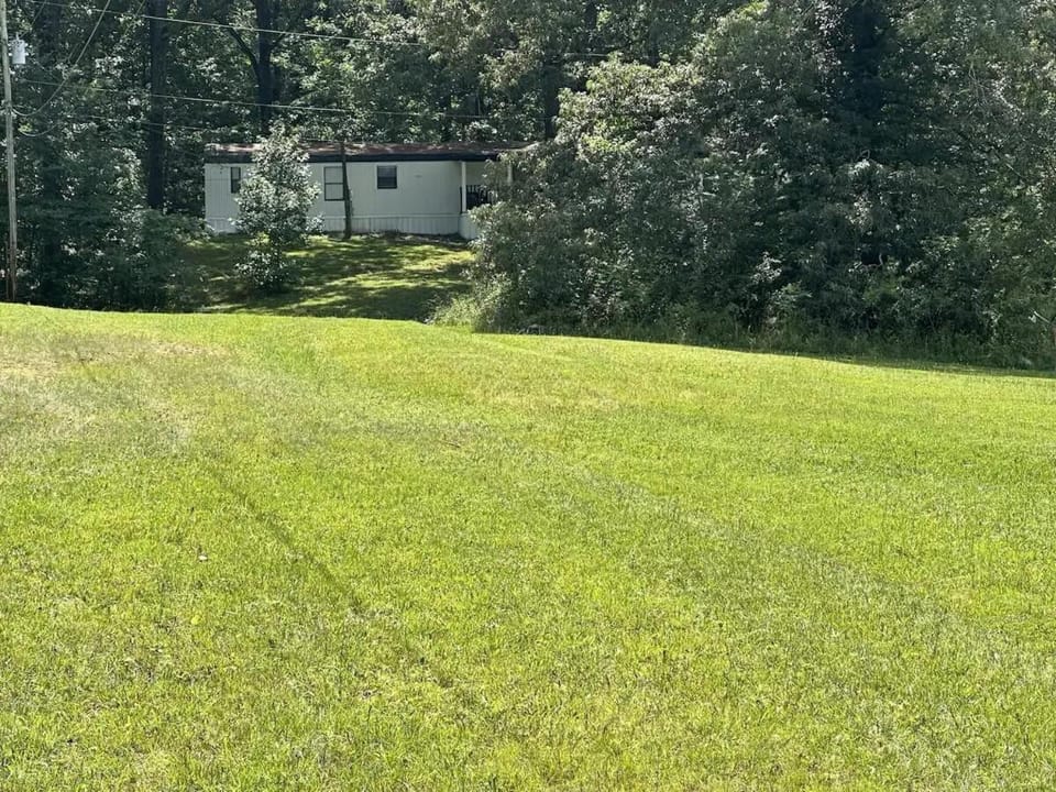 Modern 2 bed Home 10 mins from Dtown Gainesville House in Lake Lanier