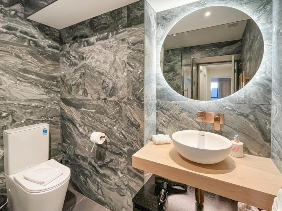 Toilet, Bathroom