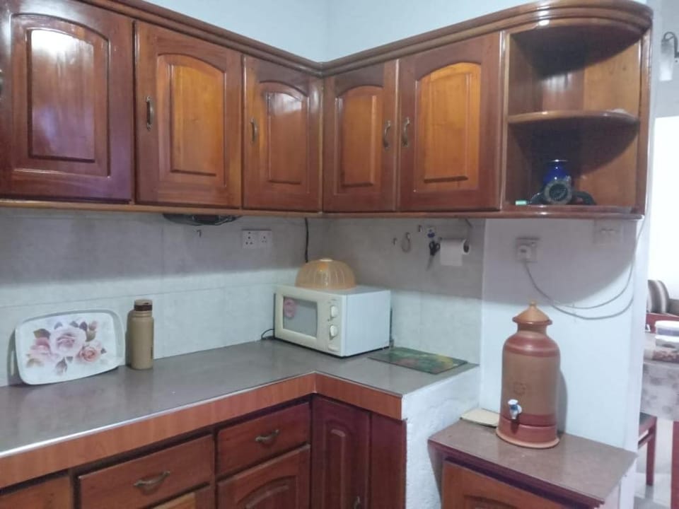 Fully Furnished Home in Kegalle - Foreigners only Villa in Sri Lanka