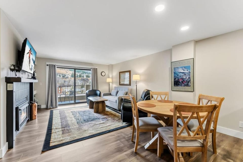 Ski in Ski Out at The Seasons Avon Apartment in Avon