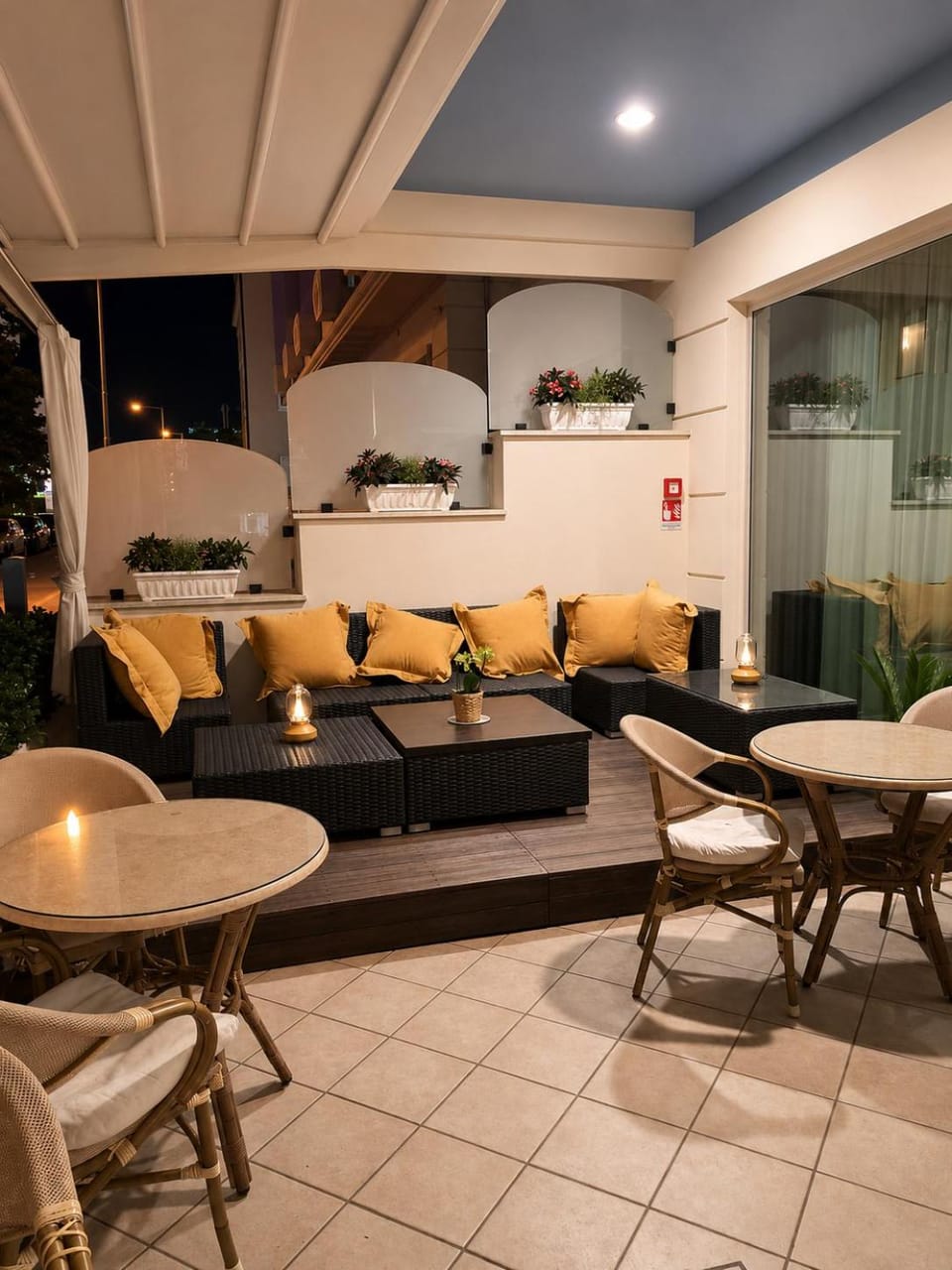 Patio, Balcony/Terrace