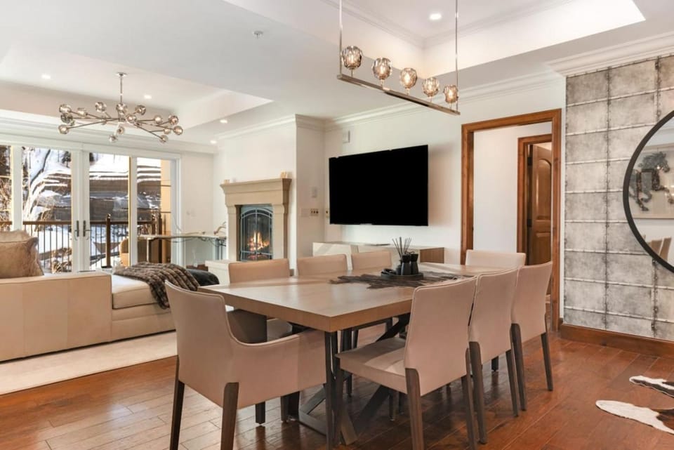 Ritz-Carlton Luxury Suite with Mountain Views House in Vail
