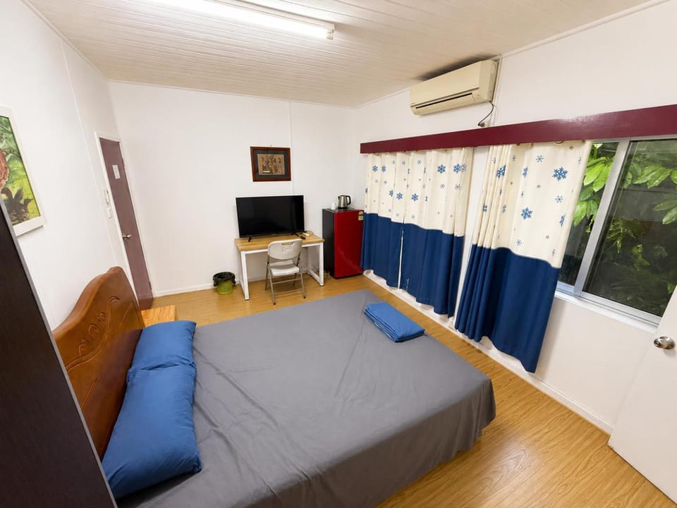 Comfortable Ensuite Room in Suva CBD Hostel in Suva