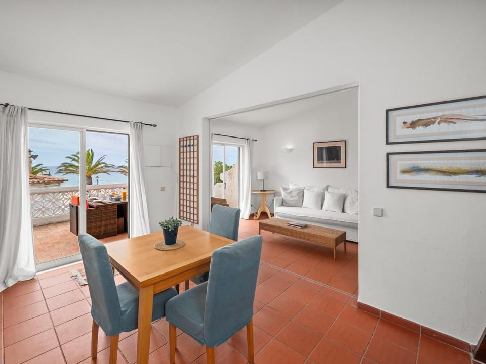 Balcony/Terrace, Living room, Dining area