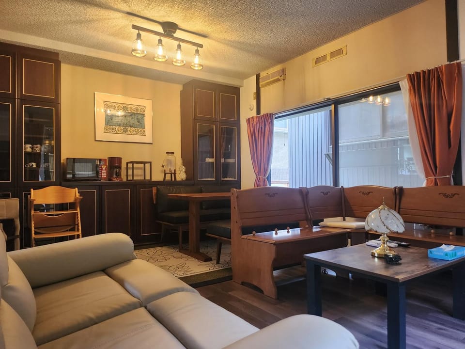 彩りの宿 香之家 -Kanoya- House in Japan