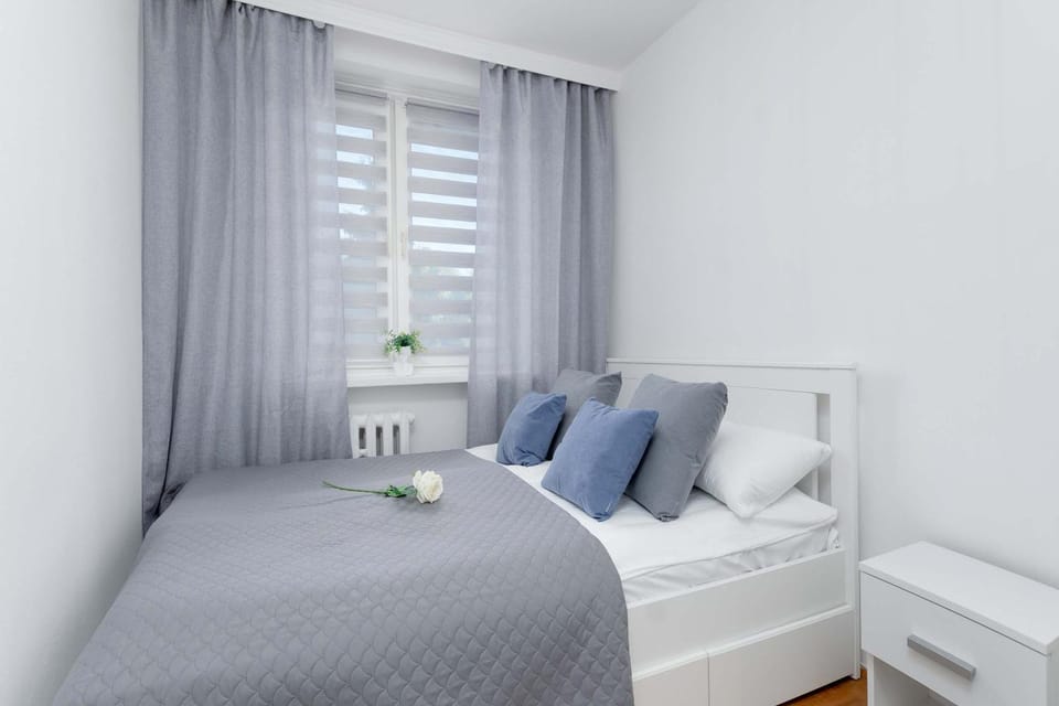 Bed, Photo of the whole room, Bedroom, internet