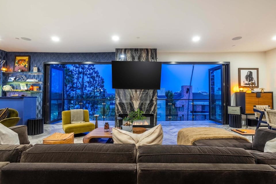 Ultra Luxury Residence with Rooftop Jacuzzi Apartment in West Hollywood