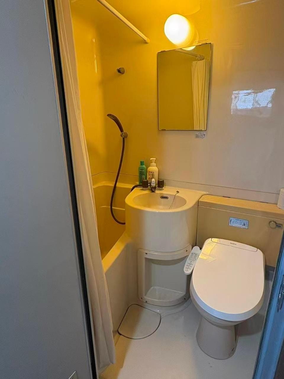 ゲストハウス岐阜長良川 Bed and Breakfast in Gifu, Japan