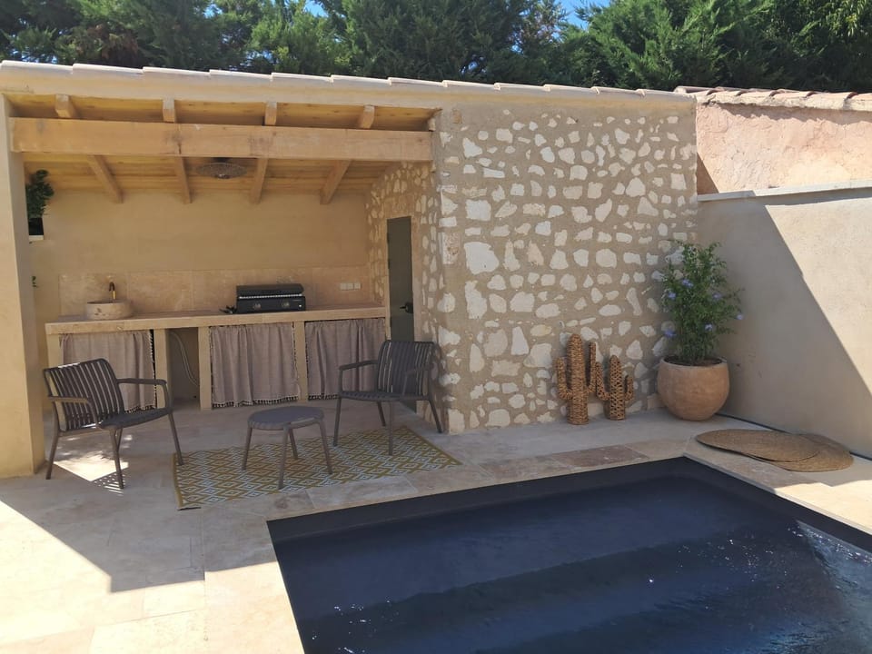 Patio, BBQ facilities, Swimming pool