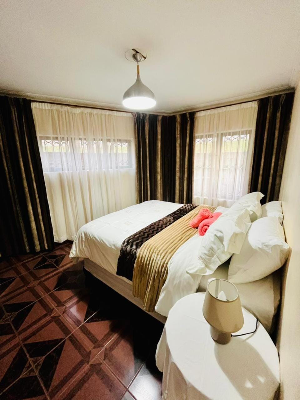 Emangwaneni Guest House Bed and Breakfast in KwaZulu-Natal