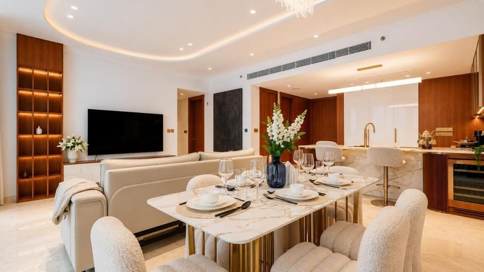Modern 2BR at Ellington Beach House Palm Apartment in Dubai
