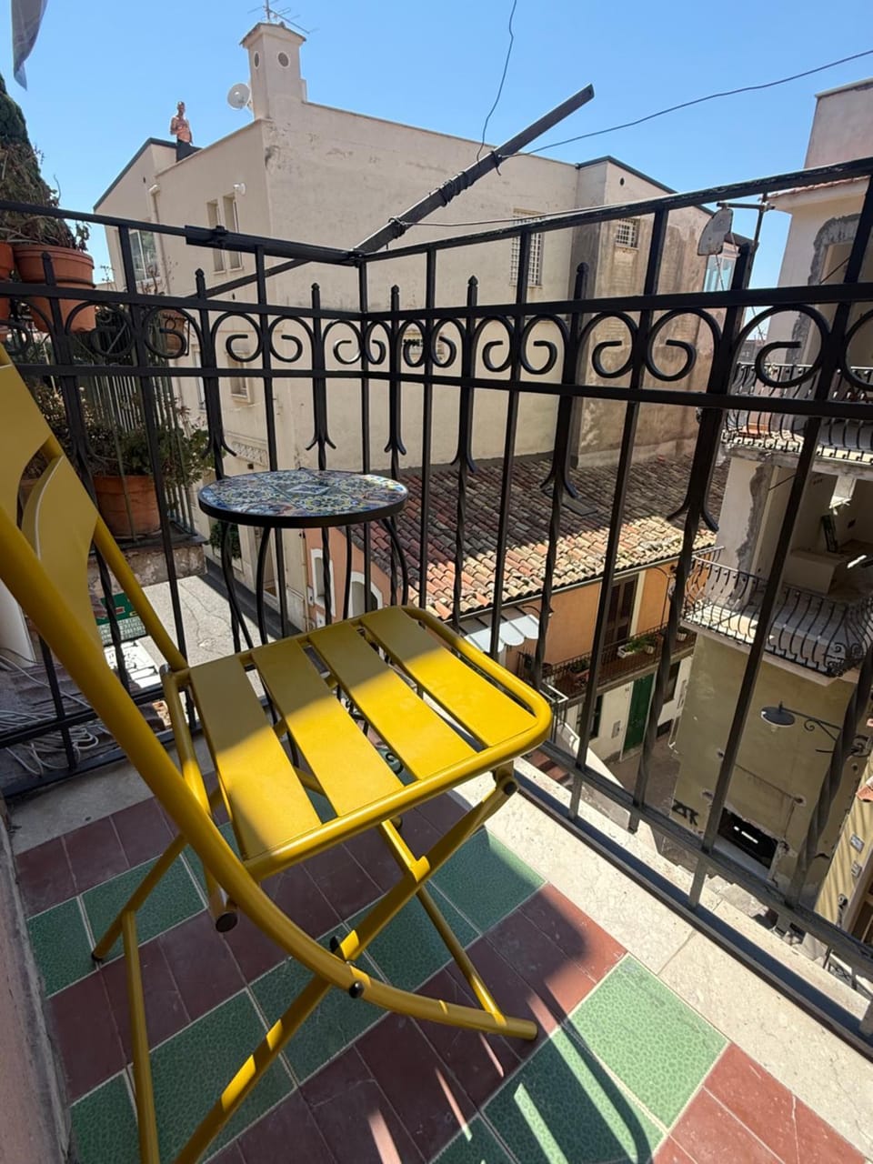 Property building, Balcony/Terrace