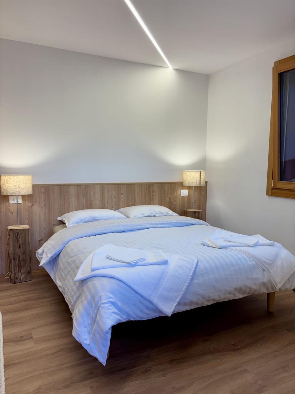 Living room, Bedroom