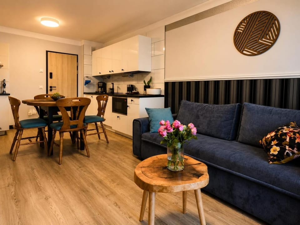 Kitchen or kitchenette, Living room, Dining area