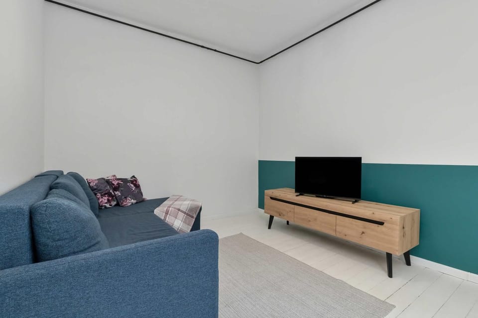 TV and multimedia, Seating area
