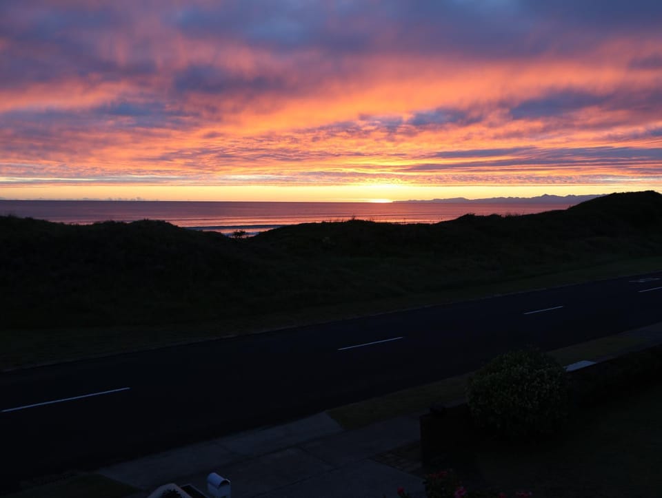 Comfortable 4 Bedroom house at Ohope Beach House in Bay Of Plenty