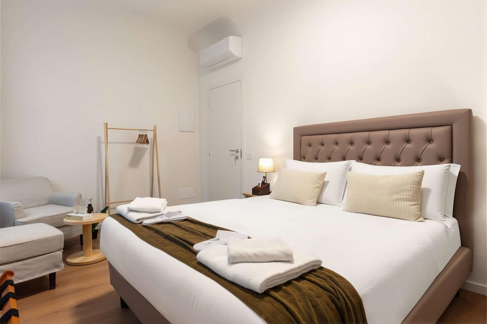 Central Station Modern Boutique Room With Ensuite Apartment in Florence