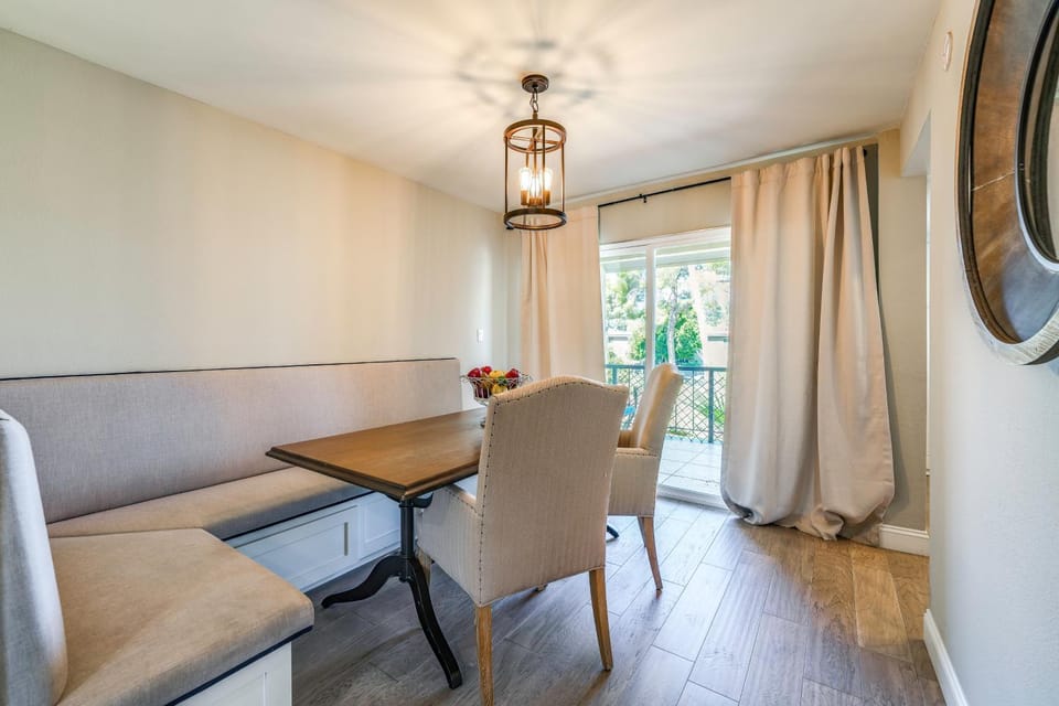 Condo w/ Pool, Near Trails & Old Town Scottsdale! House in Paradise Valley