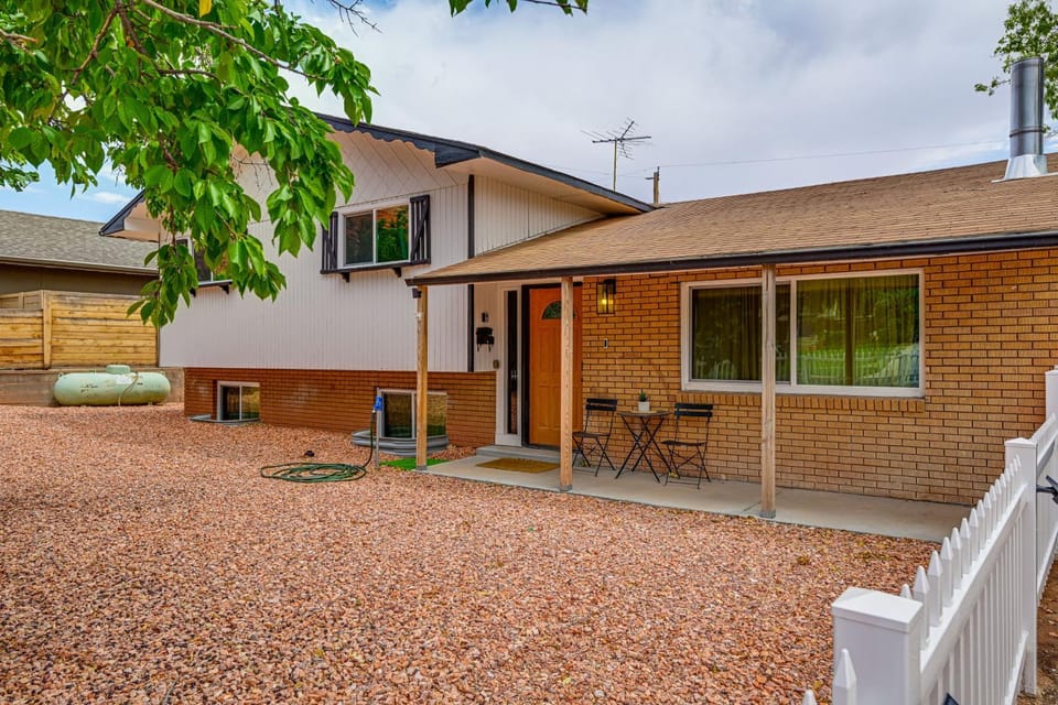 Spacious Kanab Basecamp | Game Rm, Patio, Fire Pit House in Kanab