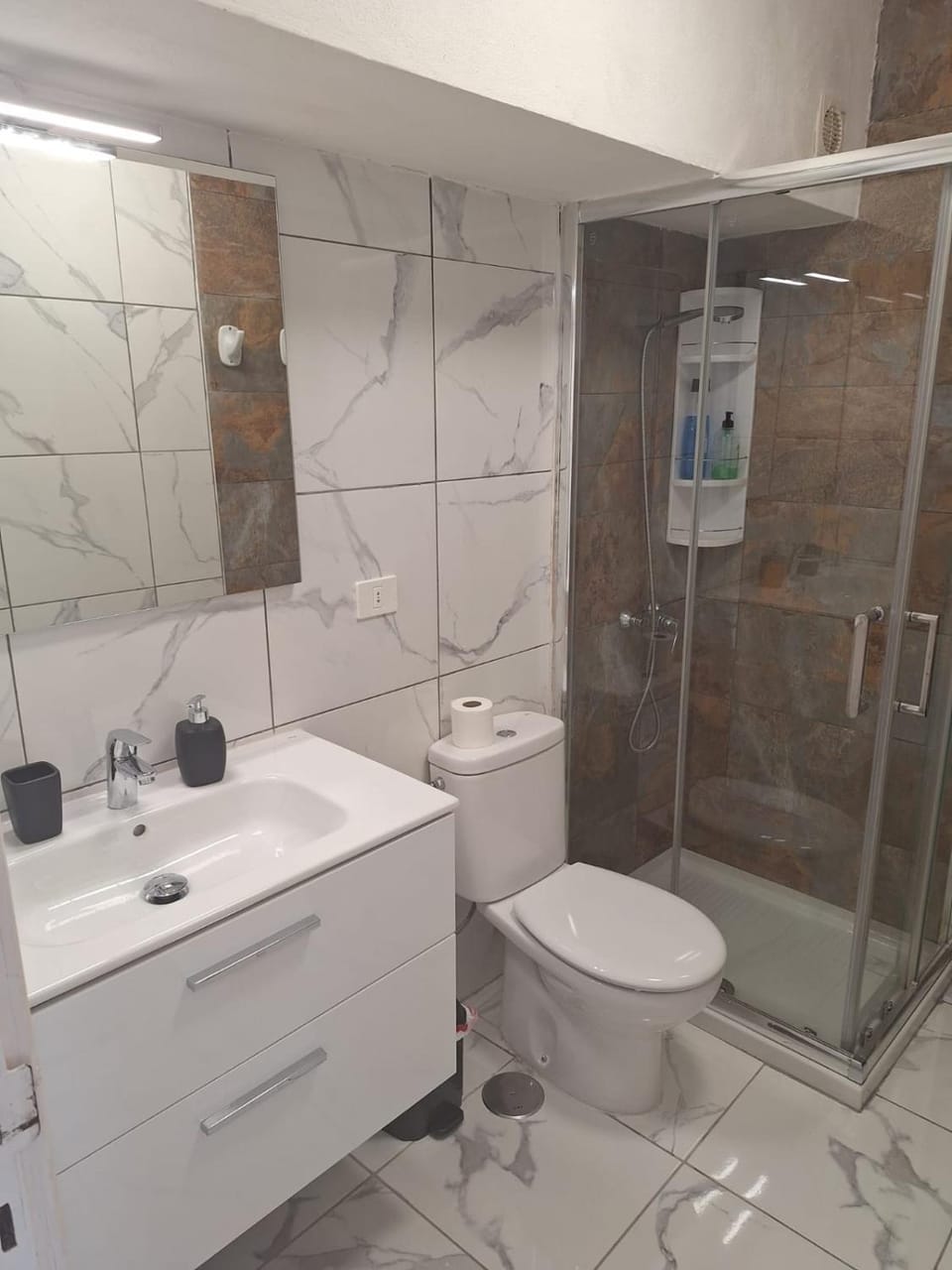 Shower, Toilet, Bathroom