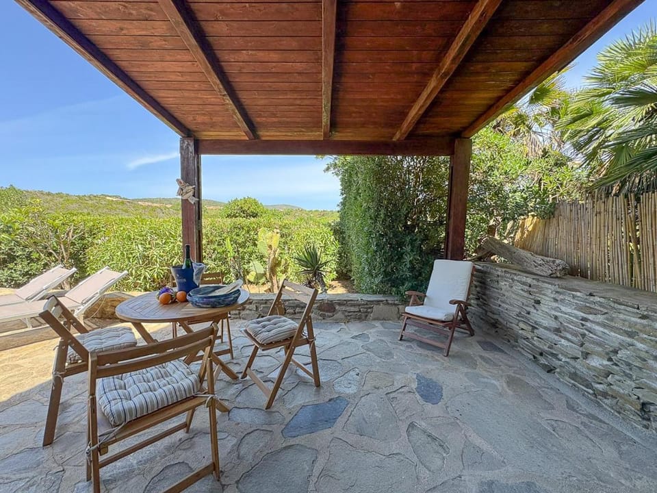Relax at Lentischi - Private Veranda & BBQ Apartment in Stintino