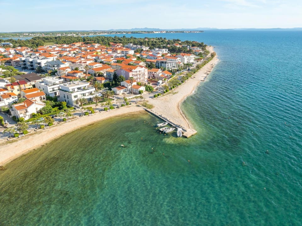 Property building, Bird's eye view, Beach, Sea view, Location