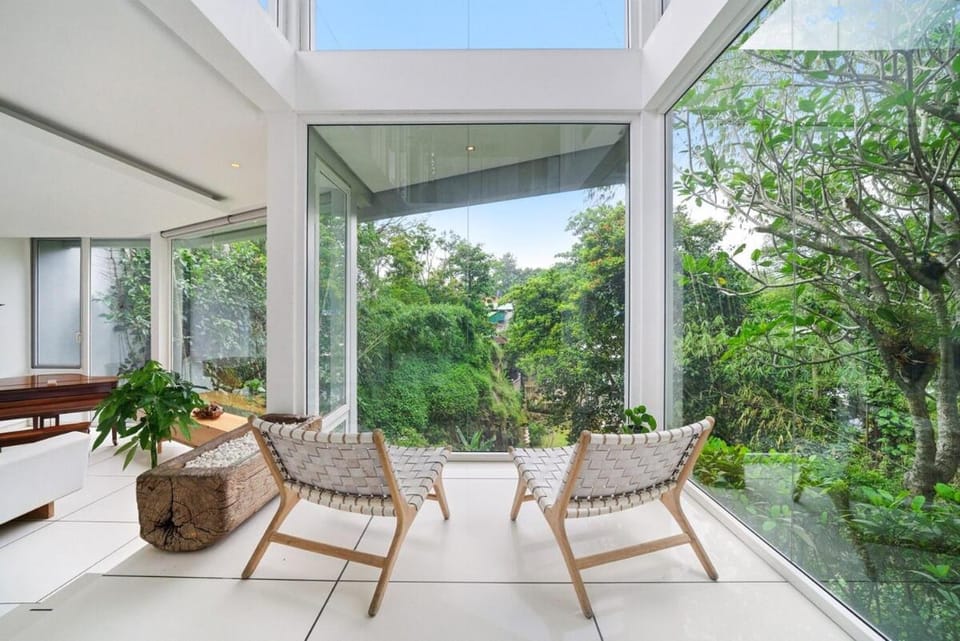 Casca - 3BR Luxury Villa Setraduta with Waterfall View Villa in Parongpong