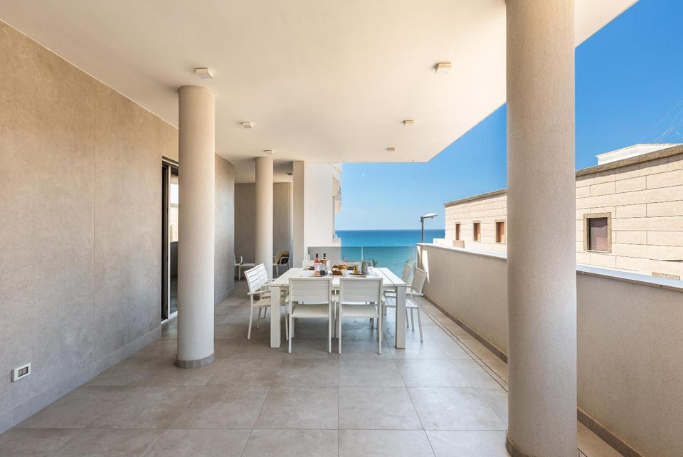 Patio, Balcony/Terrace