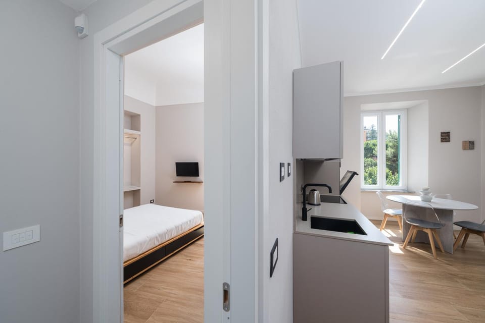 Bed, TV and multimedia, View (from property/room), Kitchen or kitchenette, Photo of the whole room, Seating area, Dining area, Bedroom