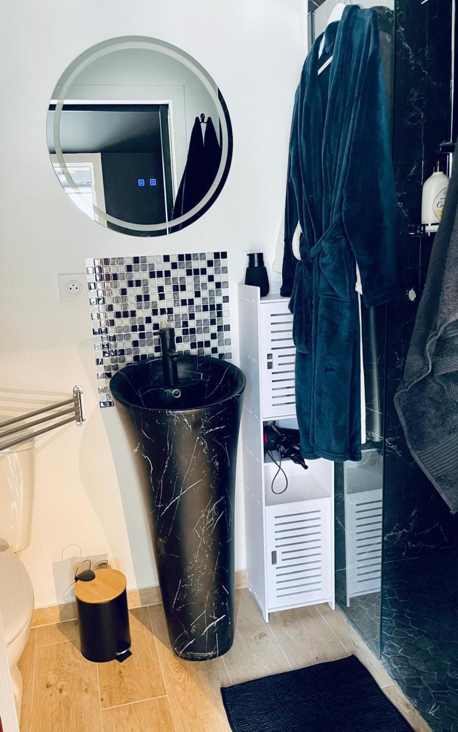 Shower, Bathroom
