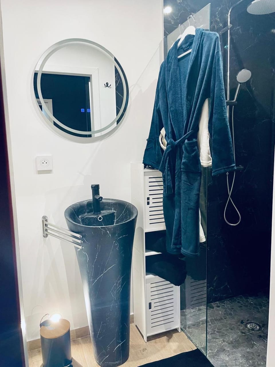 Shower, Bathroom