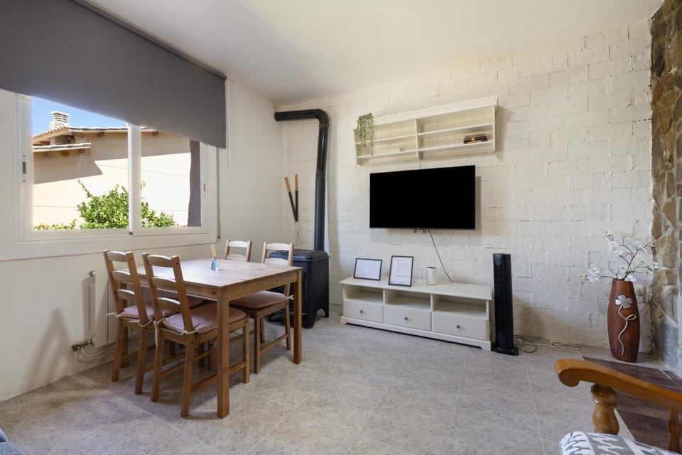 Villa Sueños con Wifi y Piscina House in Baix Penedès