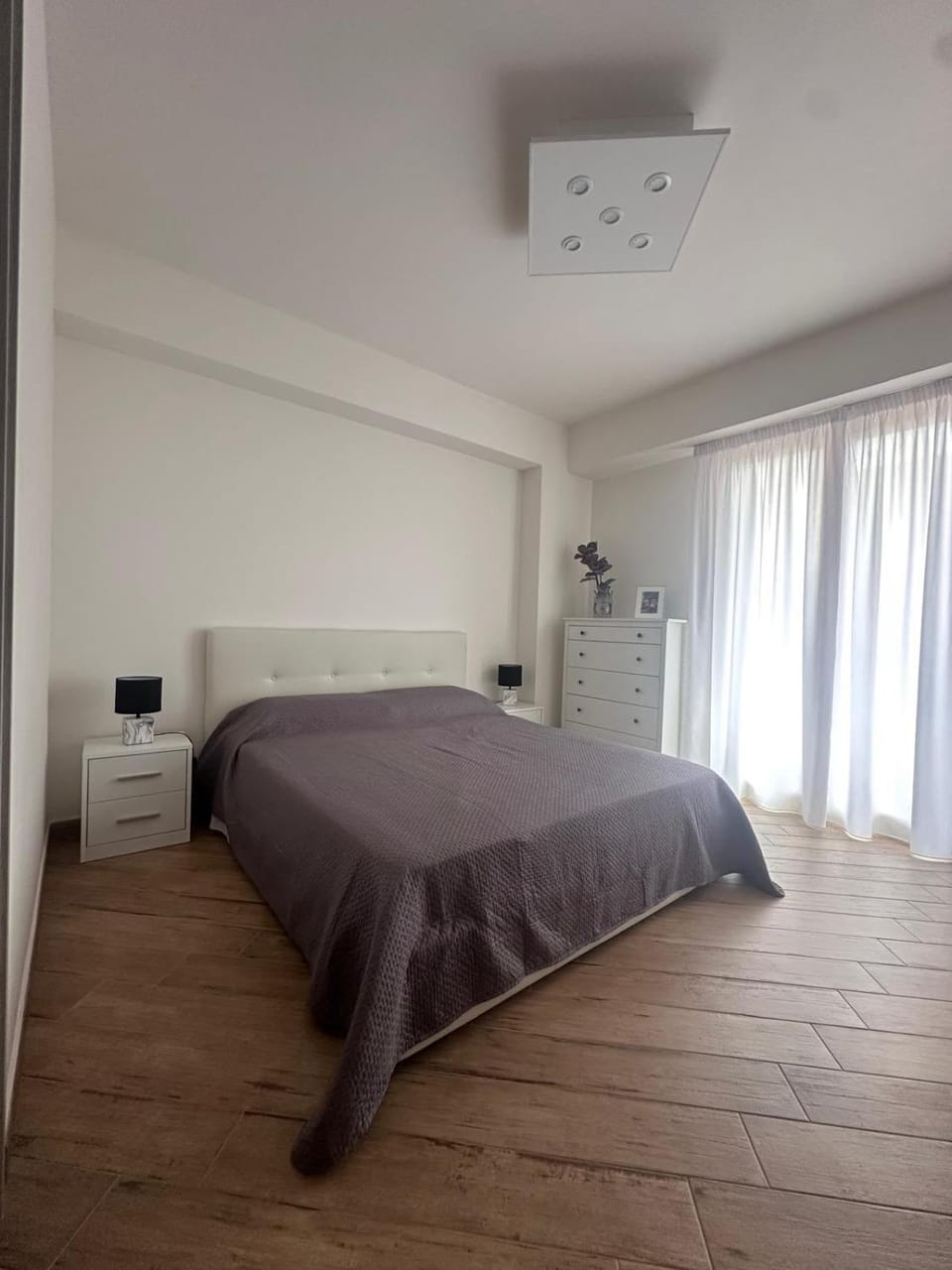 Bedroom, towels, towels
