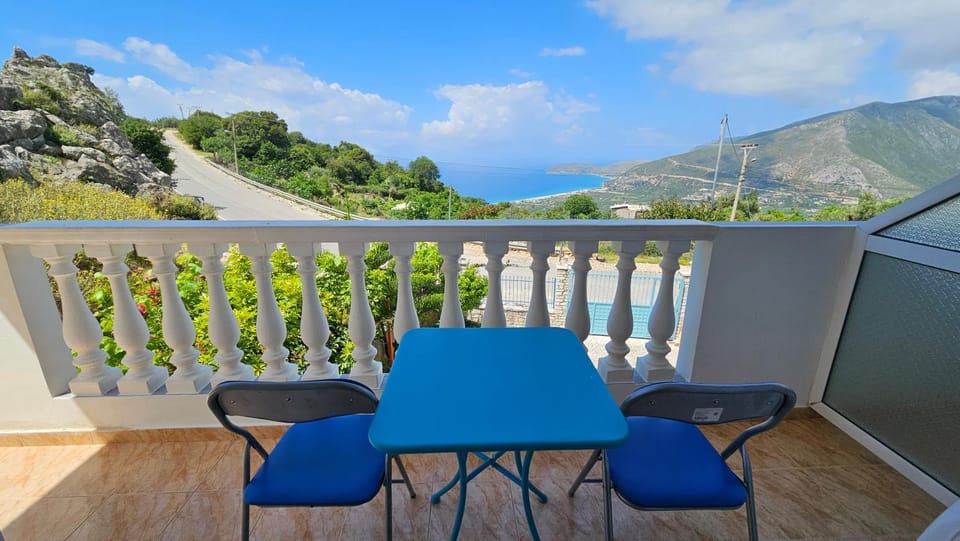 View (from property/room), Balcony/Terrace
