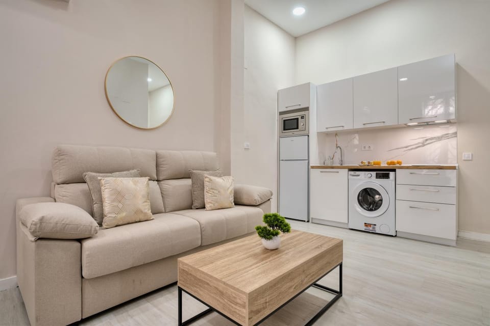 Kitchen or kitchenette, Living room, Seating area
