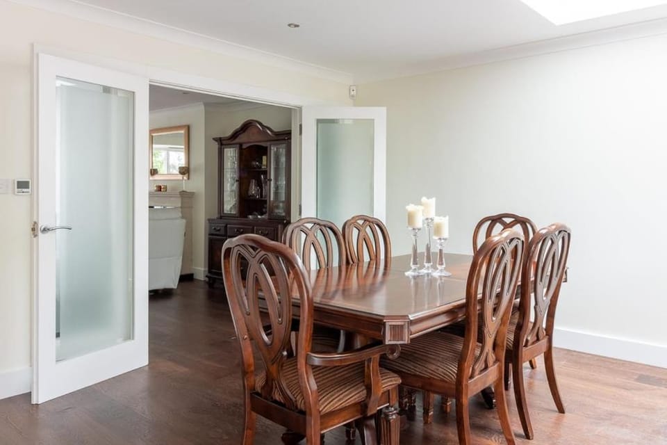 GuestReady - Peaceful Home by the Beach Bed and Breakfast in County Dublin