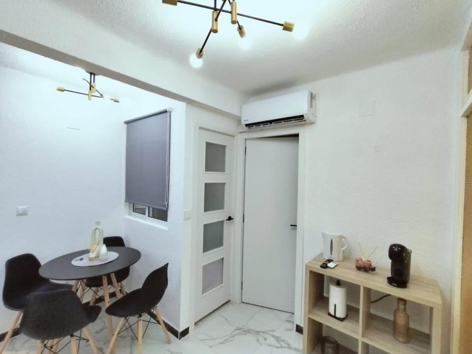 Living room, air conditioner