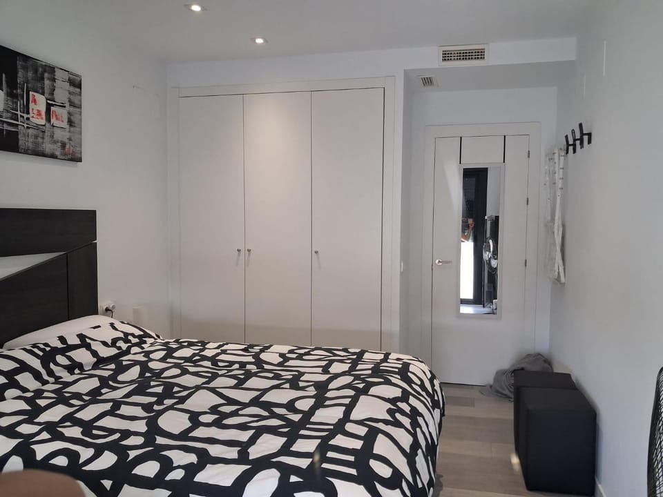 Bed, Photo of the whole room, Bedroom, Swimming pool, wardrobe
