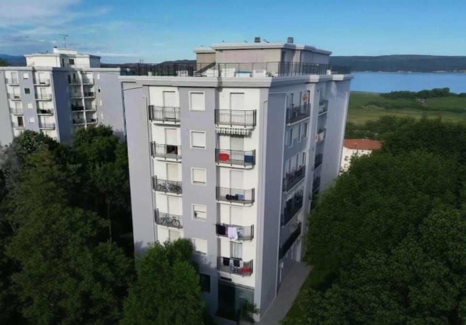Property building, Day, Bird's eye view