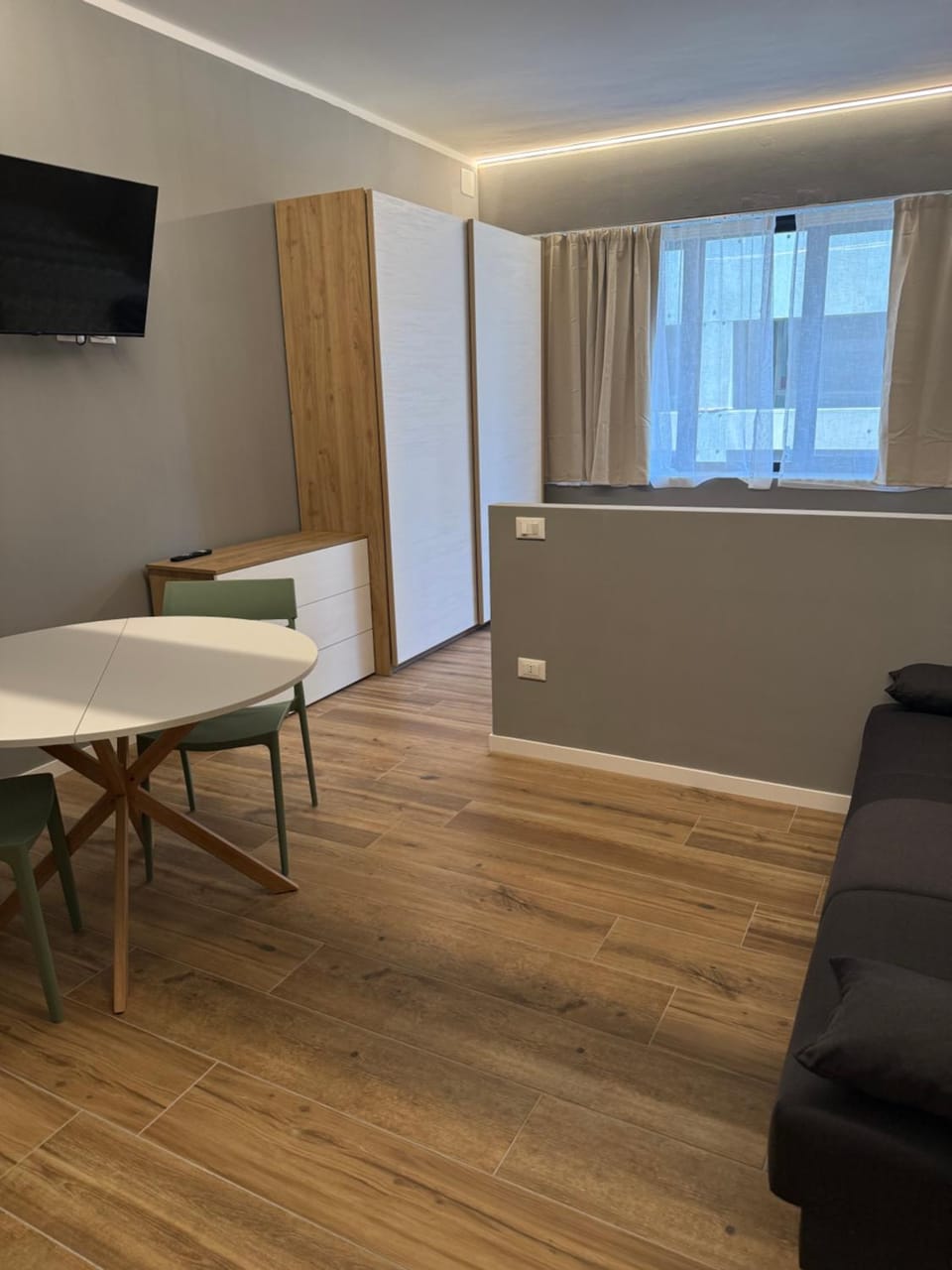 Communal lounge/ TV room