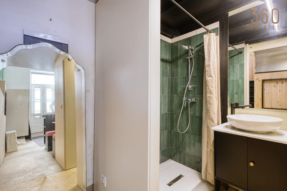 Shower, Toilet, Bathroom, Bath, towels